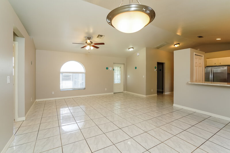 1,920/Mo, 142 SE 11th Ter Cape Coral, FL 33990 Living Room View 2