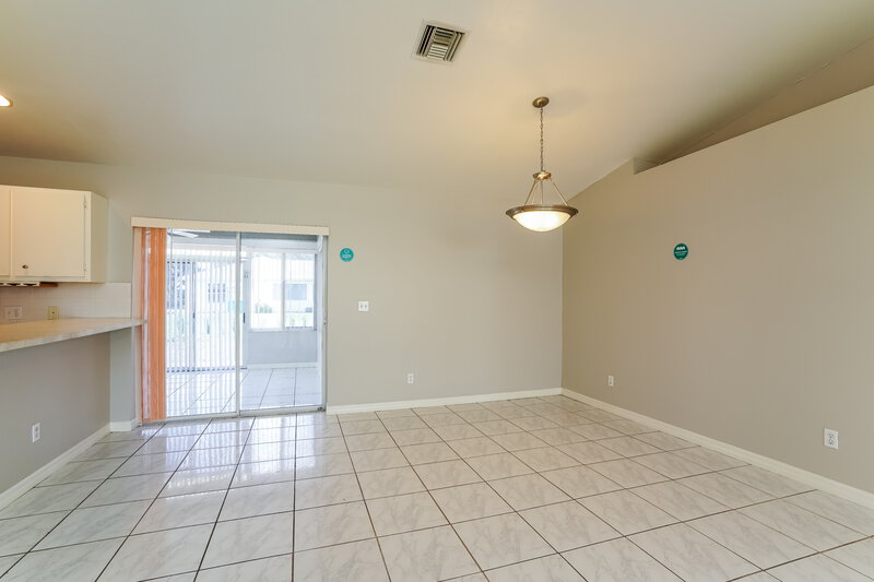 1,920/Mo, 142 SE 11th Ter Cape Coral, FL 33990 Dining Room View