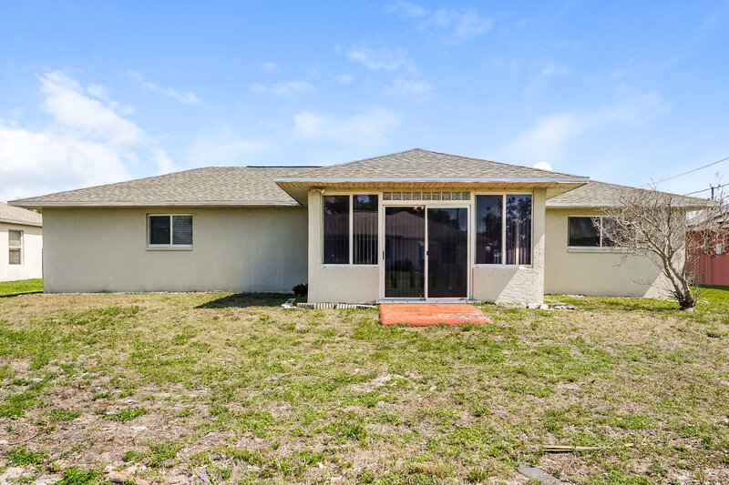 1,920/Mo, 142 SE 11th Ter Cape Coral, FL 33990 Rear View