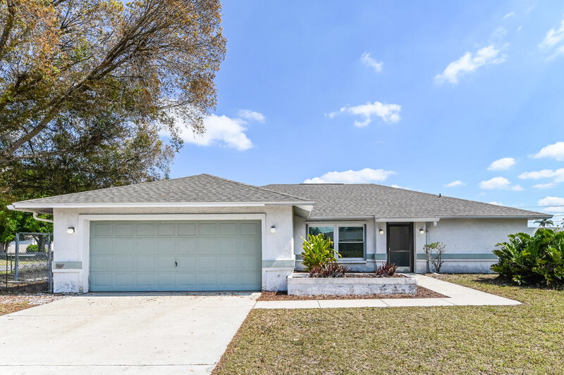 2,275/Mo, 18507 Eastshore Dr Fort Myers, FL 33967 External View