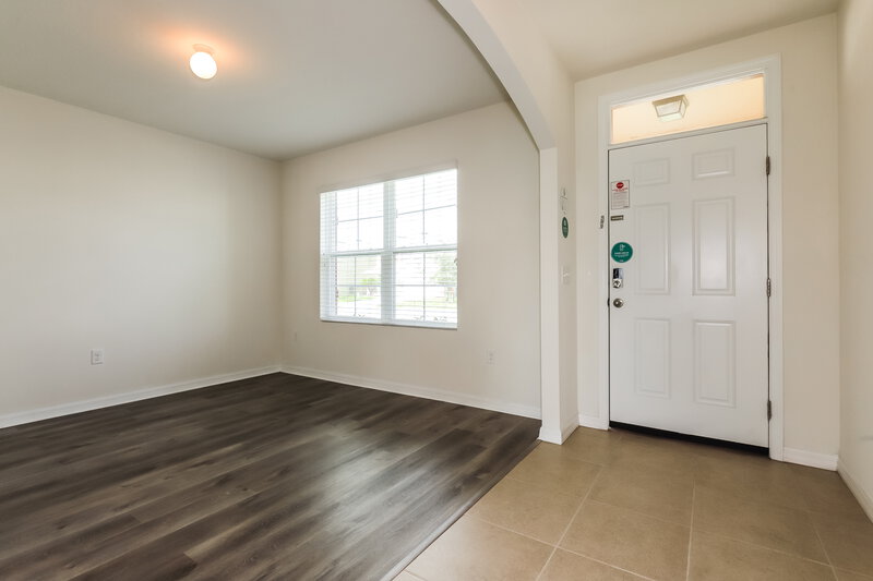 2,700/Mo, 15122 Agave Grove Pl Bradenton, FL 34212 Living Room View