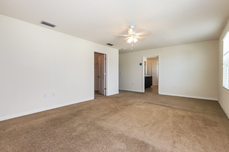 2,700/Mo, 15122 Agave Grove Pl Bradenton, FL 34212 Main Bedroom View 2