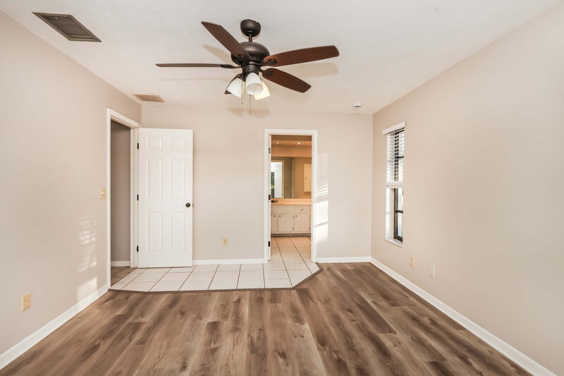 2,020/Mo, 1432 SE 17th Ter Cape Coral, FL 33990 Main Bedroom View 2