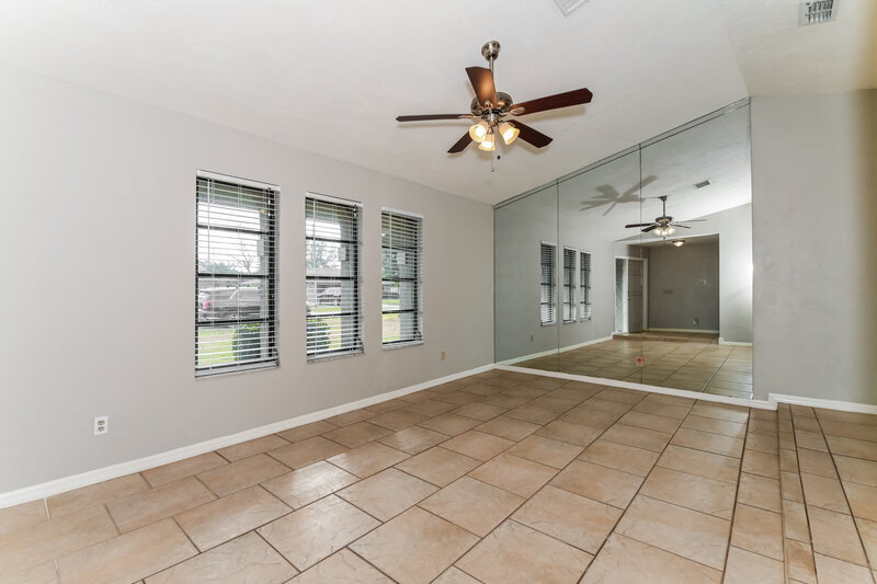 2,030/Mo, 3406 SW 6th Ave Cape Coral, FL 33914 Living Room View