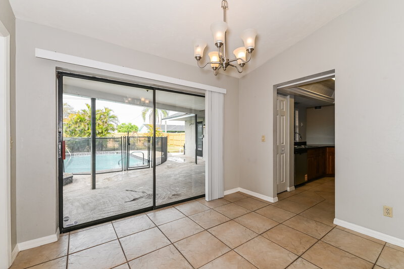 2,030/Mo, 3406 SW 6th Ave Cape Coral, FL 33914 Dining Room View