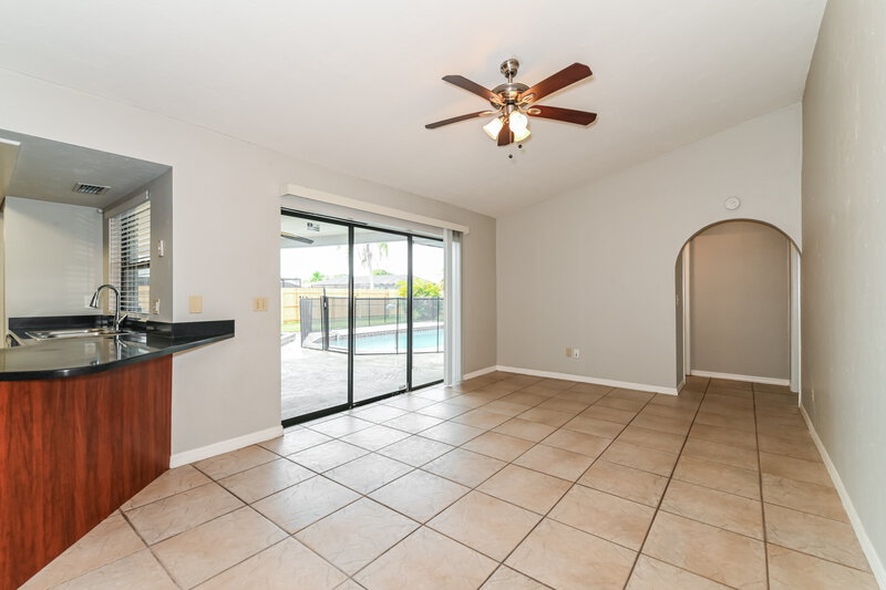 2,030/Mo, 3406 SW 6th Ave Cape Coral, FL 33914 Family Room View