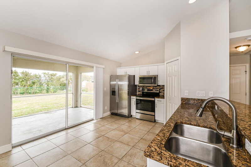 2,205/Mo, 845 SW 37th Ln Cape Coral, FL 33914 Misc View 5