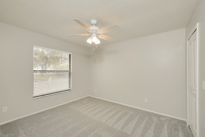 1,715/Mo, 817 SW 9th Ave Cape Coral, FL 33991 Bedroom View 2