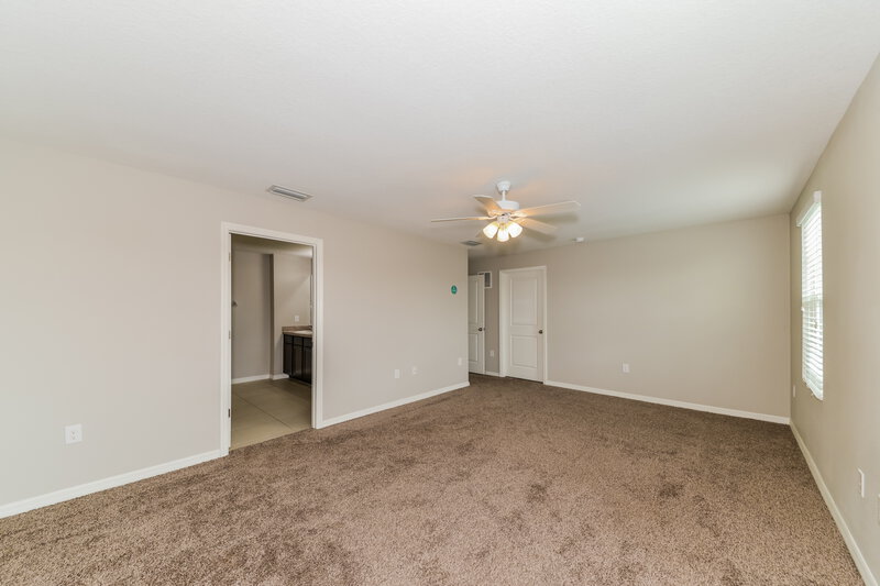 2,400/Mo, 115 San Avellino Ct Bradenton, FL 34208 Main Bedroom View 2