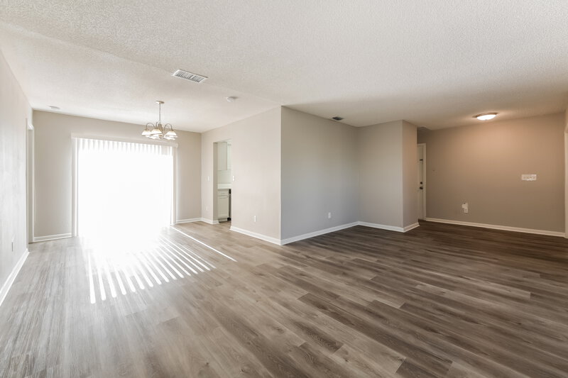 1,880/Mo, 4336 Country Club Blvd Cape Coral, FL 33904 Living Room View