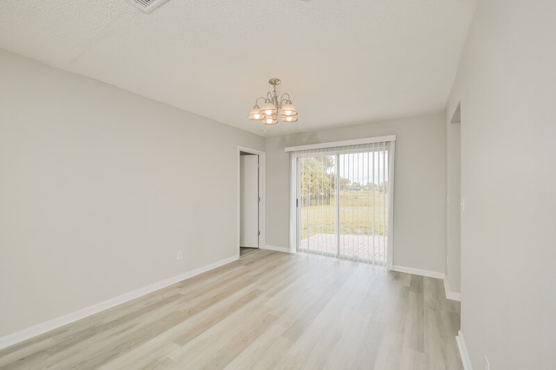 1,665/Mo, 4336 Country Club Blvd Cape Coral, FL 33904 Dining Room View