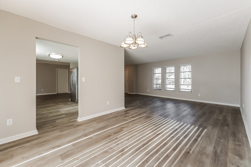 1,880/Mo, 4336 Country Club Blvd Cape Coral, FL 33904 Dining Room View