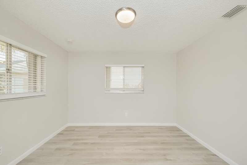 1,665/Mo, 4336 Country Club Blvd Cape Coral, FL 33904 Bedroom View 2