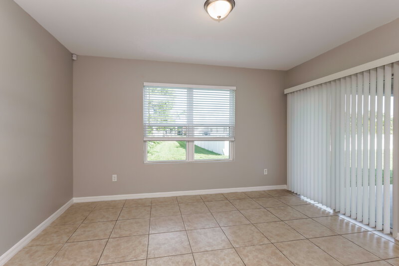 2,175/Mo, 2564 Surfside Blvd Cape Coral, FL 33914 Dining Room View