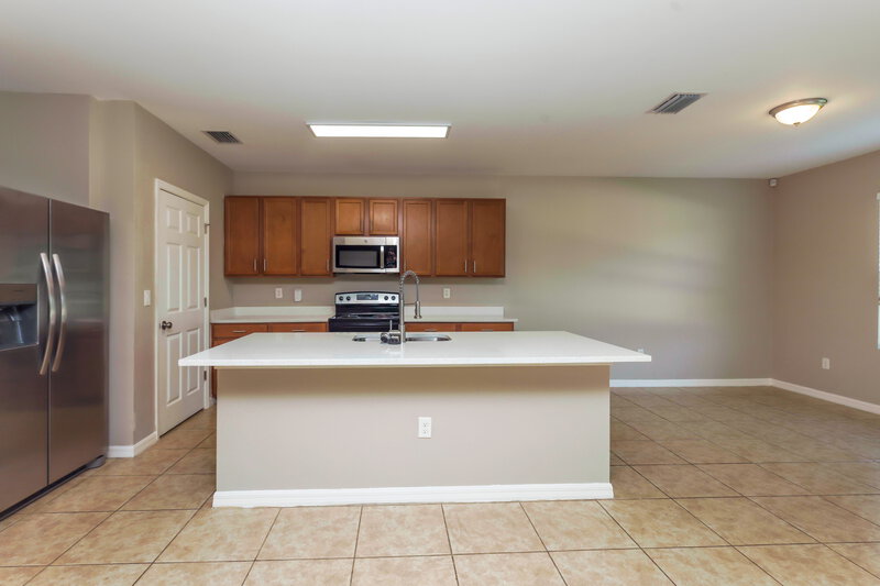 2,175/Mo, 2564 Surfside Blvd Cape Coral, FL 33914 Kitchen View 2