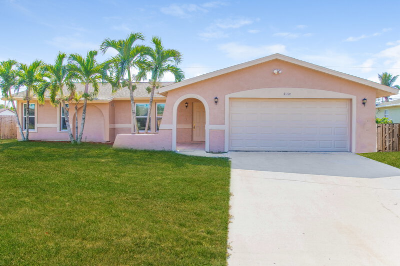 3,600/Mo, 4600 31st Pl SW Naples, FL 34116 External View