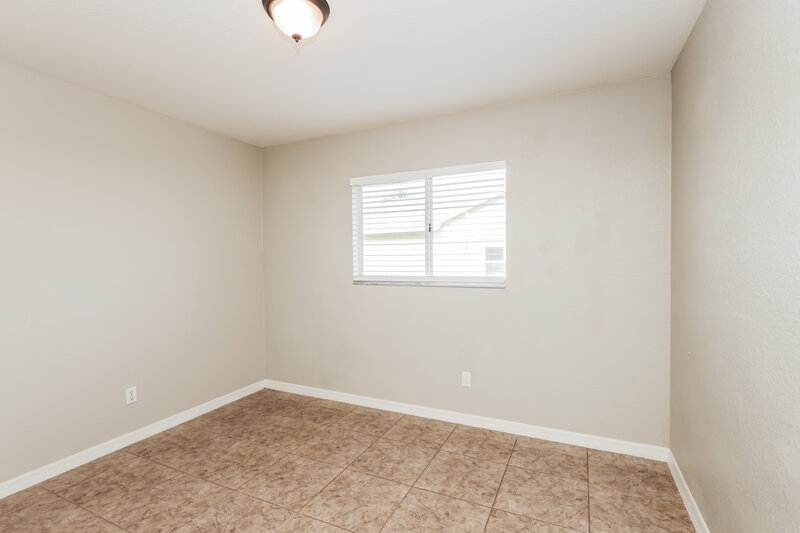 2,475/Mo, 1427 SE 12th St Cape Coral, FL 33990 Bedroom View 2