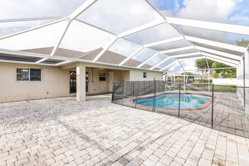 2,475/Mo, 1427 SE 12th St Cape Coral, FL 33990 Rear View