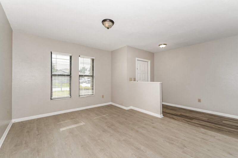 1,730/Mo, 2123 SE 3rd St Cape Coral, FL 33990 Living Room View 2