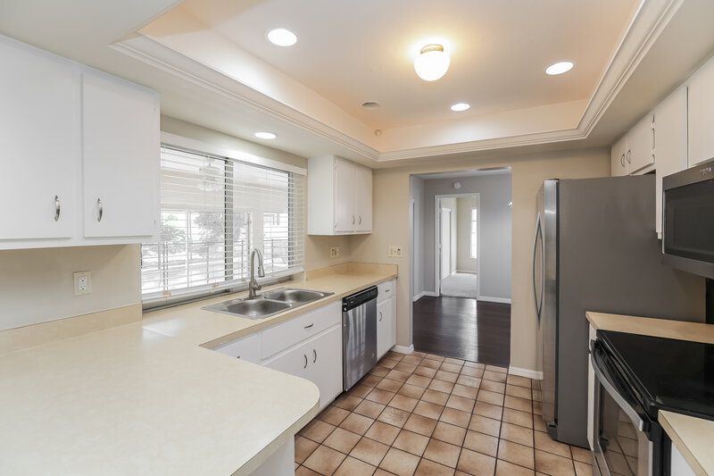 2,050/Mo, 2130 SE 9th Ter Cape Coral, FL 33990 Misc View 6