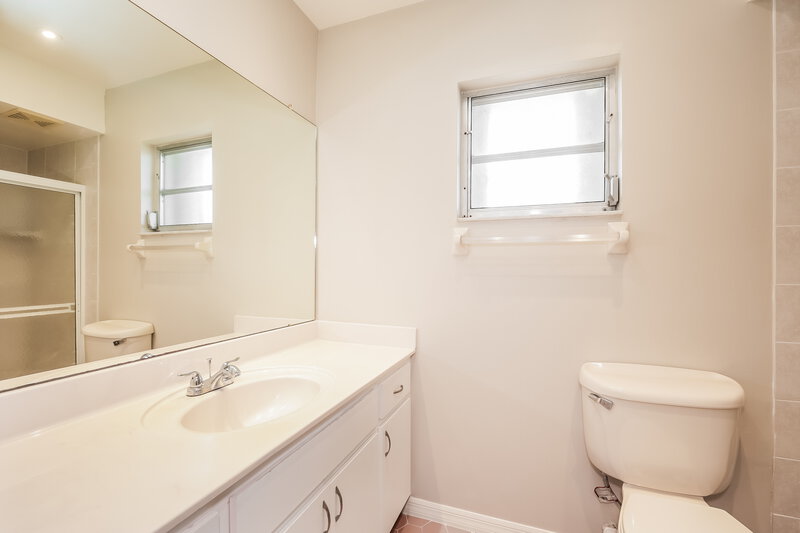 2,355/Mo, 2130 SE 9th Ter Cape Coral, FL 33990 Misc View 11