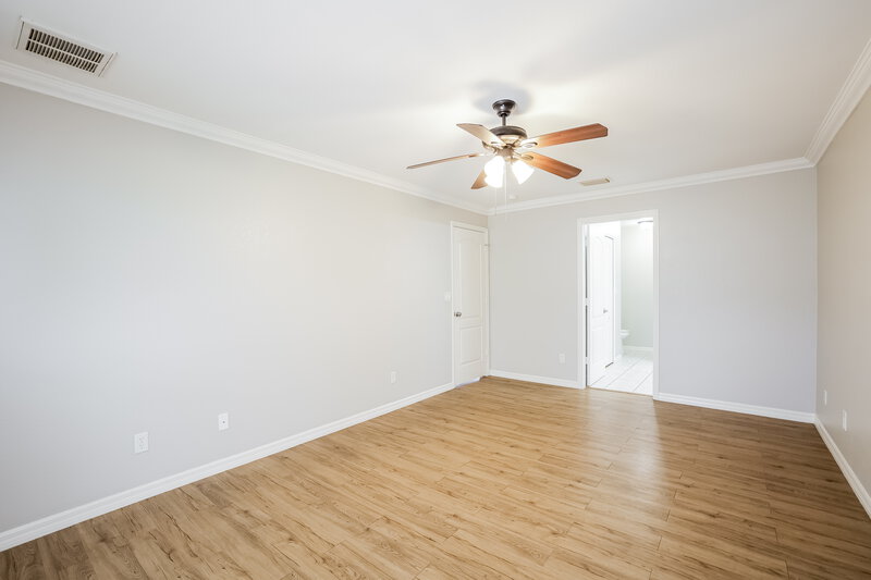 2,530/Mo, 1103 SW 40th Ter Cape Coral, FL 33914 Main Bedroom View