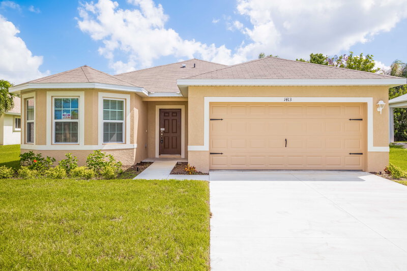 2,660/Mo, 1413 SW 9th Ave Cape Coral, FL 33991 External View