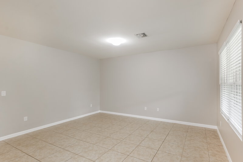 1,805/Mo, 2002 SE 12th St Cape Coral, FL 33990 Living Room View