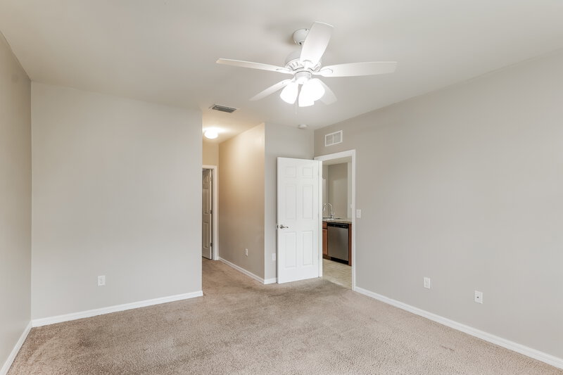 1,805/Mo, 2002 SE 12th St Cape Coral, FL 33990 Main Bedroom View 2