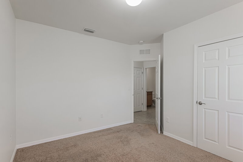 1,915/Mo, 203 NE 9th Ave Cape Coral, FL 33909 Bedroom View 2
