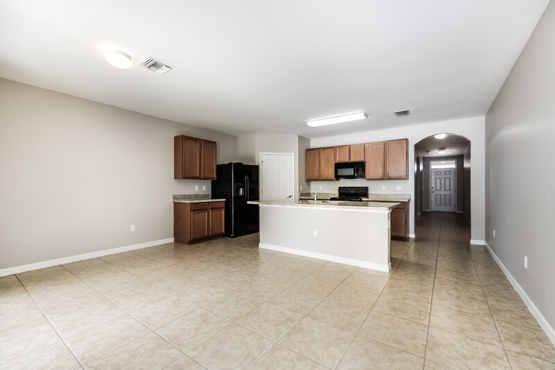 2,330/Mo, 4222 SW 13th Ave Cape Coral, FL 33914 Living Room View 2