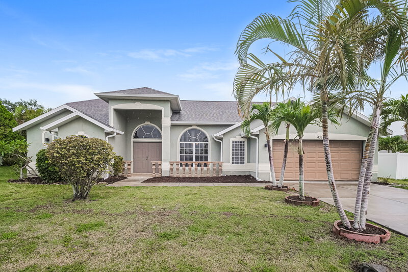 2,445/Mo, 433 SW 6th St Cape Coral, FL 33991 External View