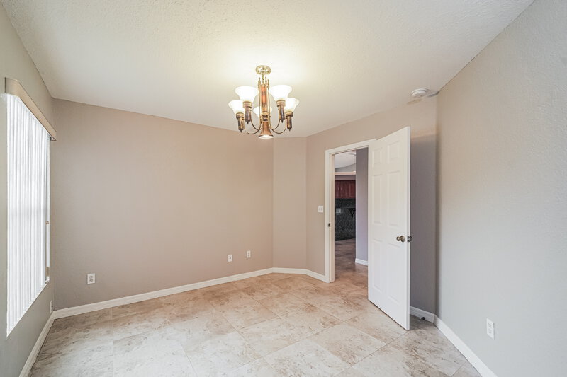 2,445/Mo, 433 SW 6th St Cape Coral, FL 33991 Office View