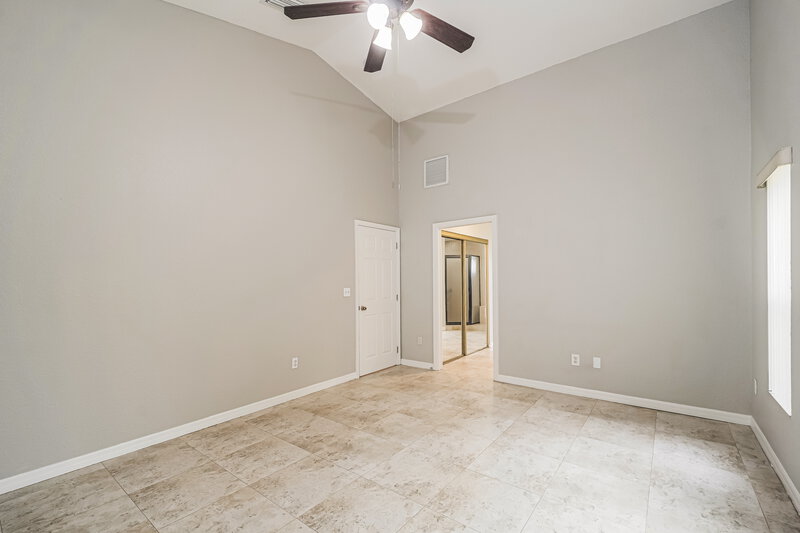 2,445/Mo, 433 SW 6th St Cape Coral, FL 33991 Main Bedroom View