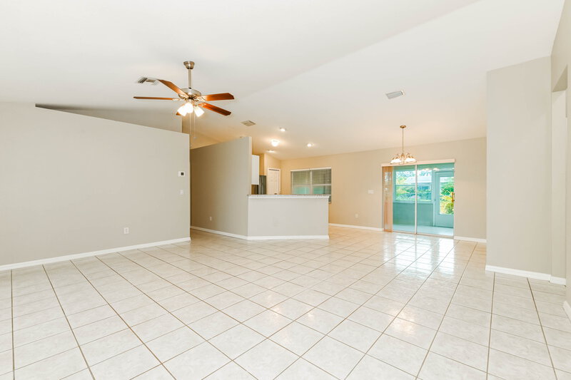 1,720/Mo, 1531 SE 42nd Ter Cape Coral, FL 33904 Living Room View