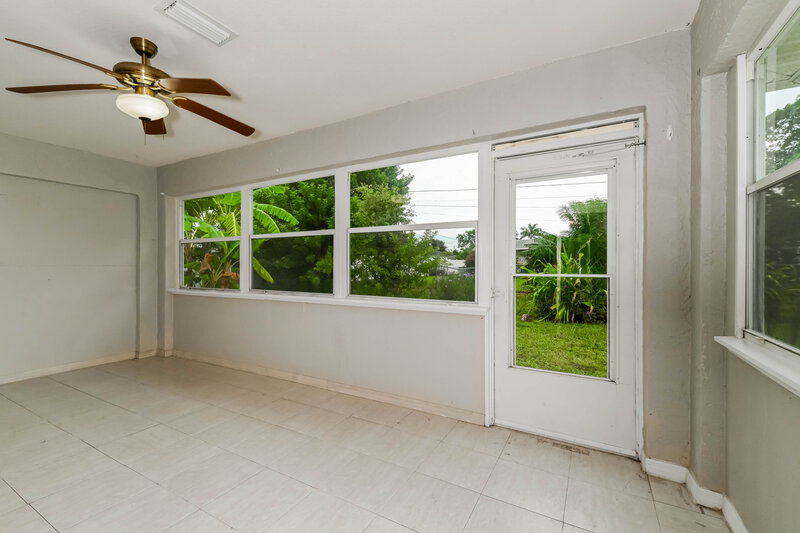 1,720/Mo, 1531 SE 42nd Ter Cape Coral, FL 33904 Sun Room View