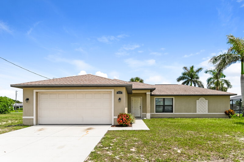 2,000/Mo, 2025 SW 32nd St Cape Coral, FL 33914 External View