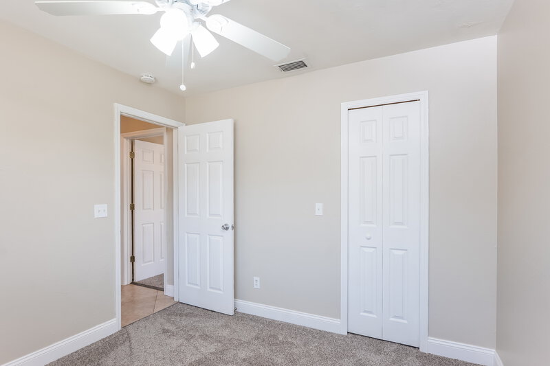 1,755/Mo, 811 SW 14th Pl Cape Coral, FL 33991 Bedroom View