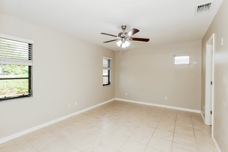 1,730/Mo, 2126 SW 14th Ave Cape Coral, FL 33991 Main Bedroom View