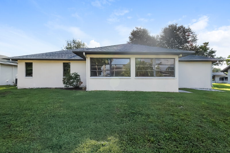1,730/Mo, 2126 SW 14th Ave Cape Coral, FL 33991 Rear View