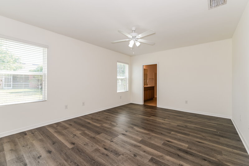 2,160/Mo, 2605 SE 4th Ave Cape Coral, FL 33904 Main Bedroom View