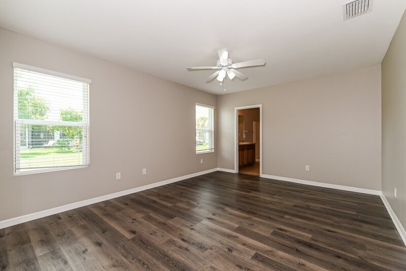 1,685/Mo, 2605 SE 4th Ave Cape Coral, FL 33904 Main Bedroom View