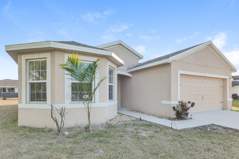 1,825/Mo, 320 SE 3rd St Cape Coral, FL 33990 Front View