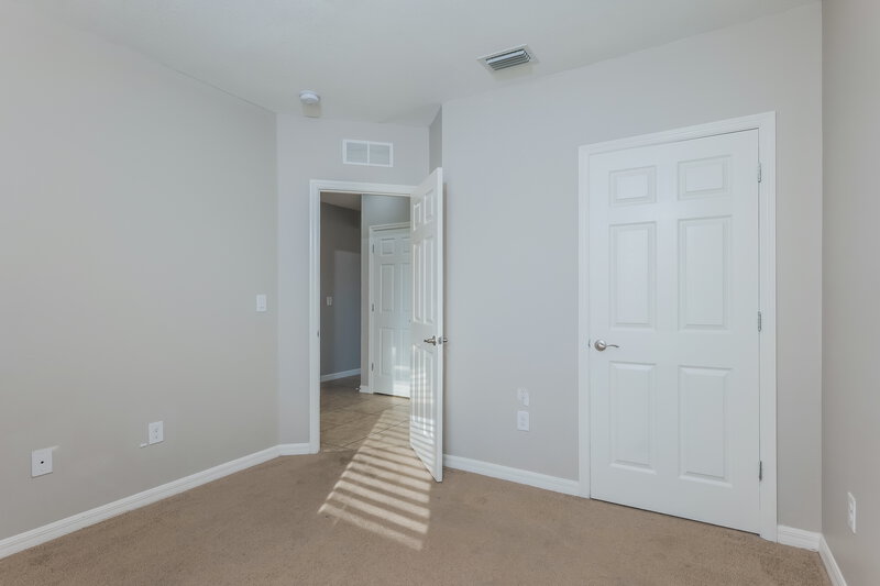 1,825/Mo, 320 SE 3rd St Cape Coral, FL 33990 Bedroom View 2