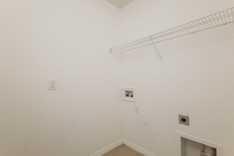 1,850/Mo, 4406 SW 15th Ave Cape Coral, FL 33914 Laundry Room View