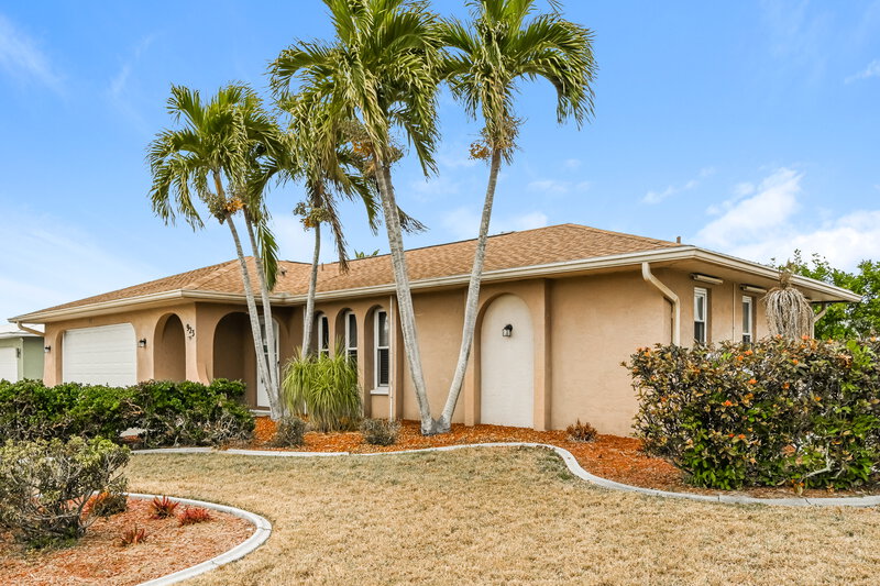 1,835/Mo, 923 SE 19th St Cape Coral, FL 33990 Front View