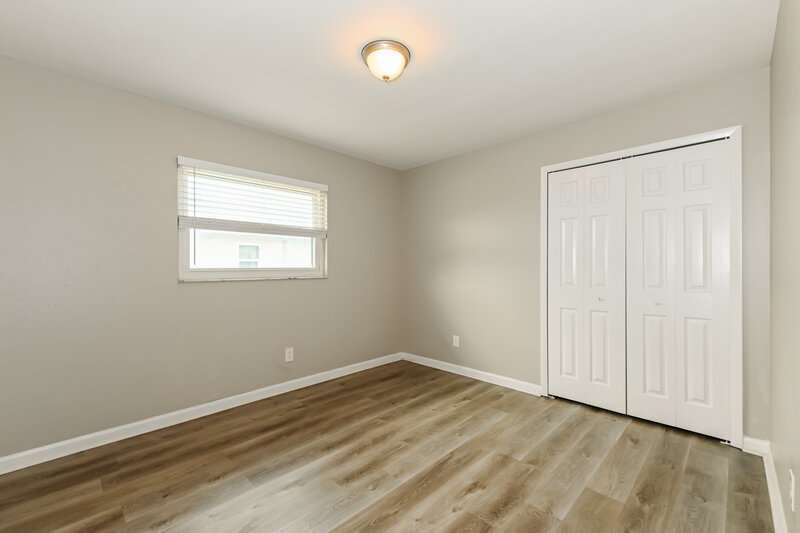 1,835/Mo, 923 SE 19th St Cape Coral, FL 33990 Bedroom View