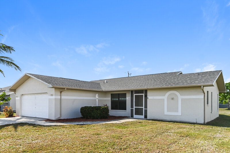 1,715/Mo, 3308 SW 6th Pl Cape Coral, FL 33914 Front View
