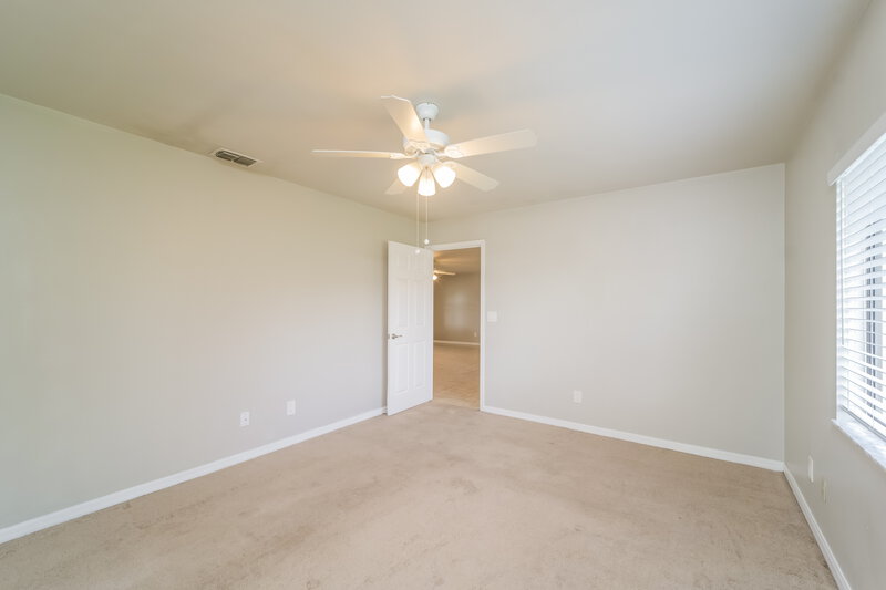 2,090/Mo, 1009 Nicholas Pkwy W Cape Coral, FL 33991 Main Bedroom View 2