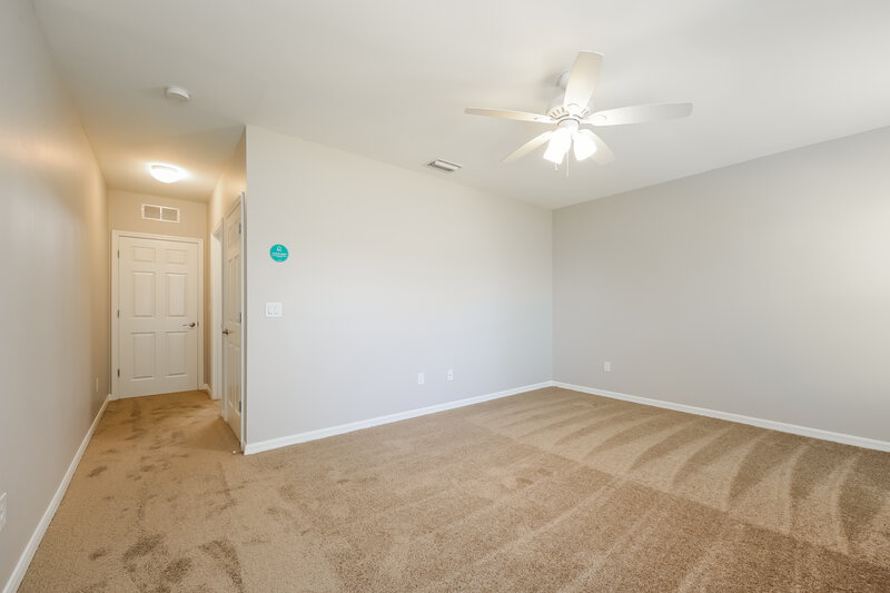 2,285/Mo, 920 SE 22nd St Cape Coral, FL 33990 Living Room View 3